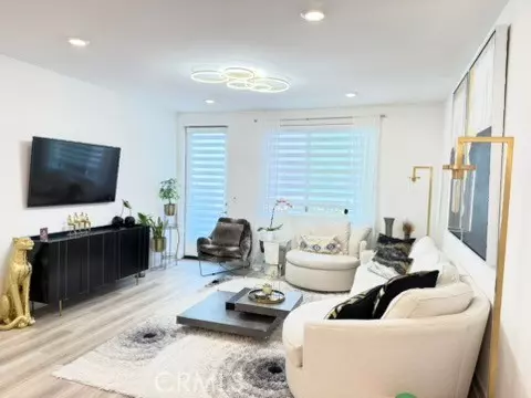 Anaheim, CA 92805,1891 S Union ST 111