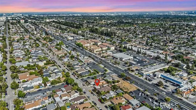 1704 W 2nd ST, Santa Ana, CA 92703
