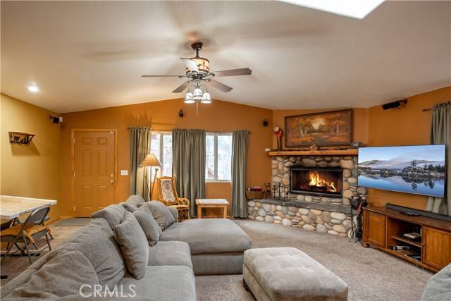 Big Bear City, CA 92314,209 E Aeroplane BLD