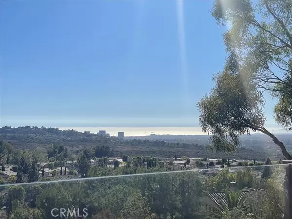 Irvine, CA 92603,25 Village WAY