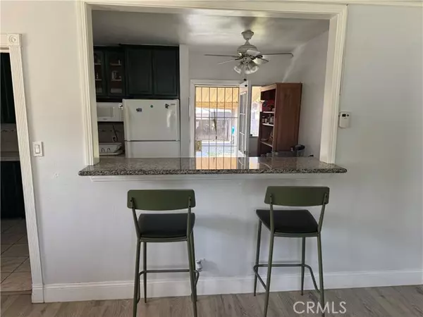 South Gate, CA 90280,10245 Garfield AVE