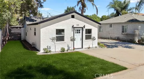 Compton, CA 90221,220 S Harris AVE