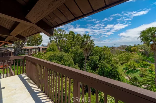 314 S Miraleste DR 111, San Pedro, CA 90732