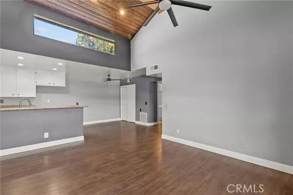 Canyon Country, CA 91351,18750 Mandan ST 1112