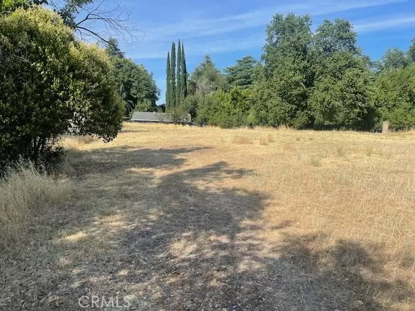 2630 Wyndham LN, Redding, CA 96001