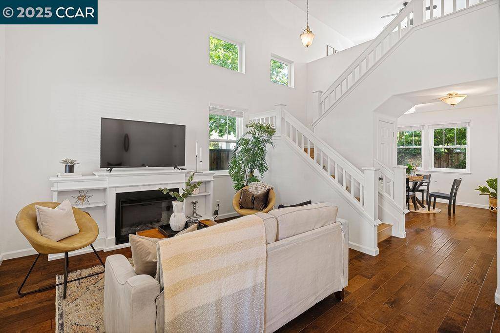 San Ramon, CA 94583,1 Lupine Ln