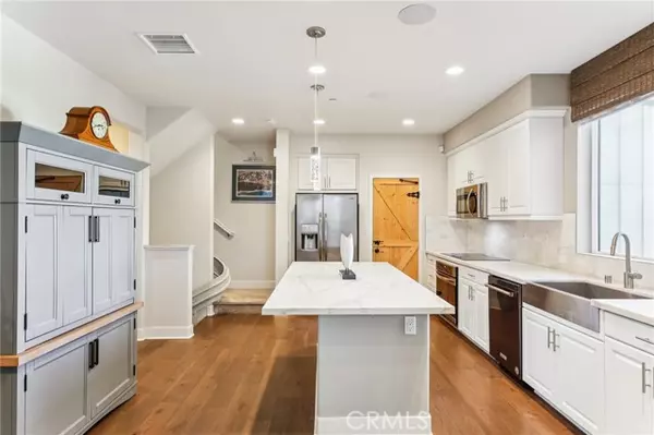 San Pedro, CA 90731,1833 S Mesa ST