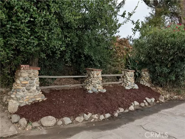 Altadena, CA 91001,701 E Palm ST