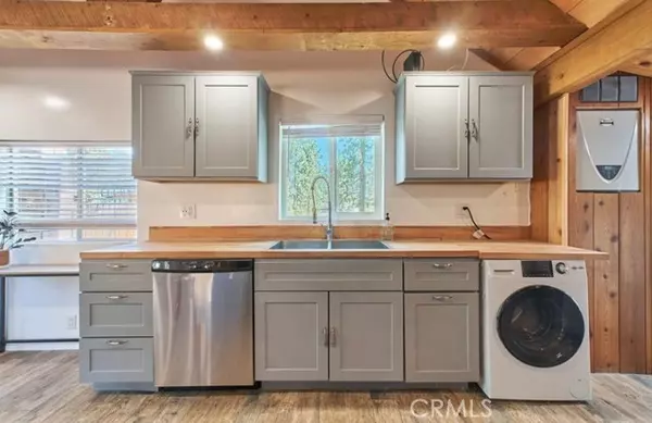 Big Bear Lake, CA 92315,380 Canvasback DR