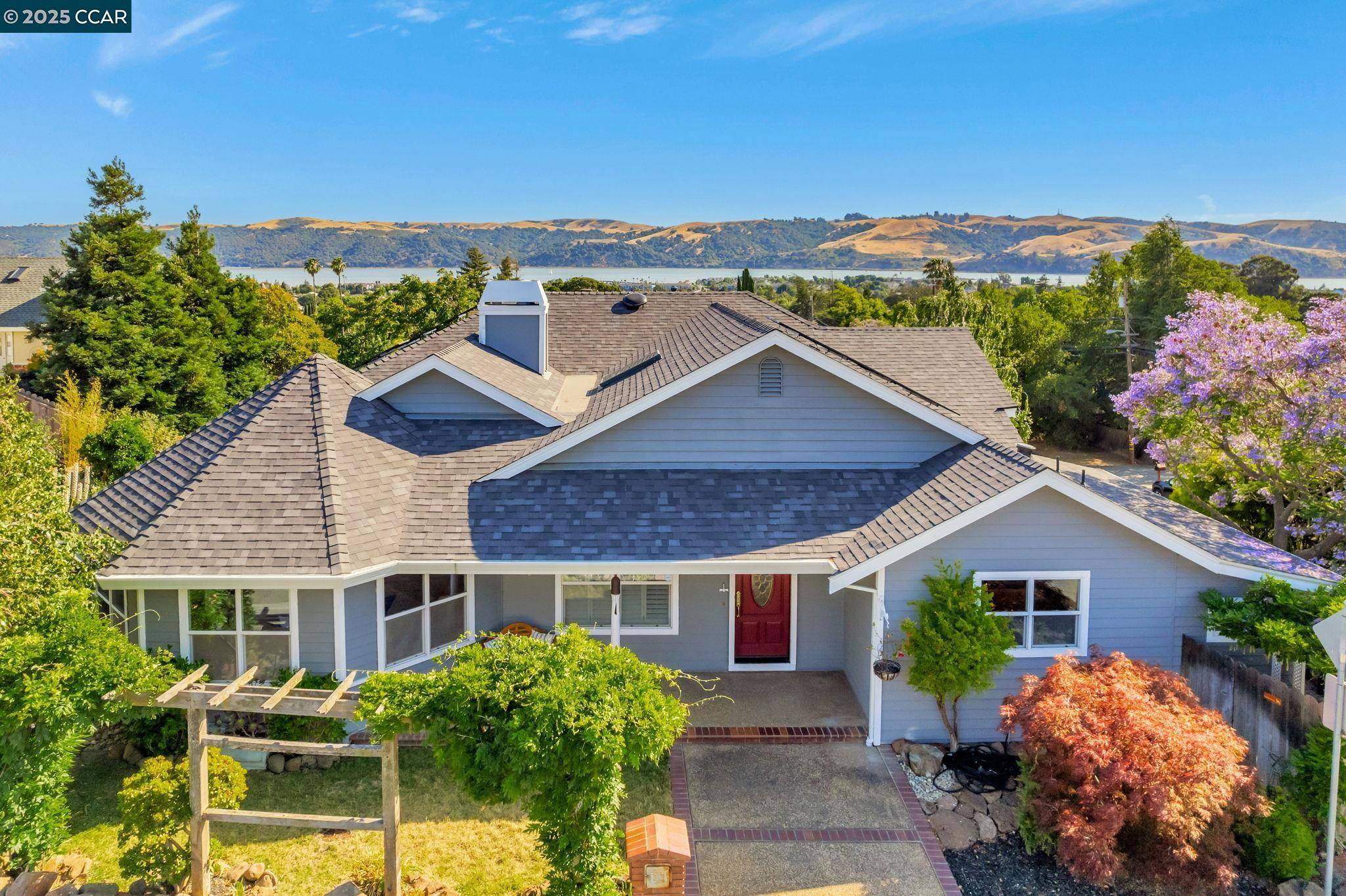 300 Saint Augustine Ct, Benicia, CA 94510