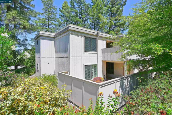 Walnut Creek, CA 94595,1332 Canyonwood Ct 2