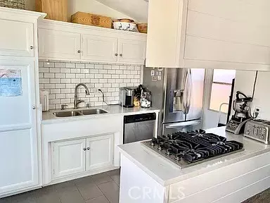 Newport Beach, CA 92663,242 Prospect ST