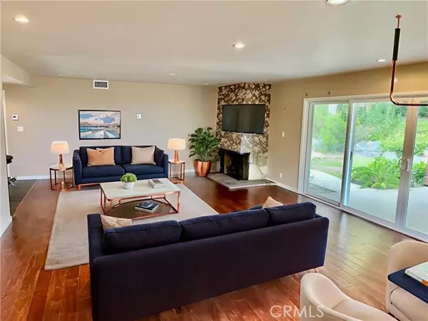 Sierra Madre, CA 91024,330 Toyon RD