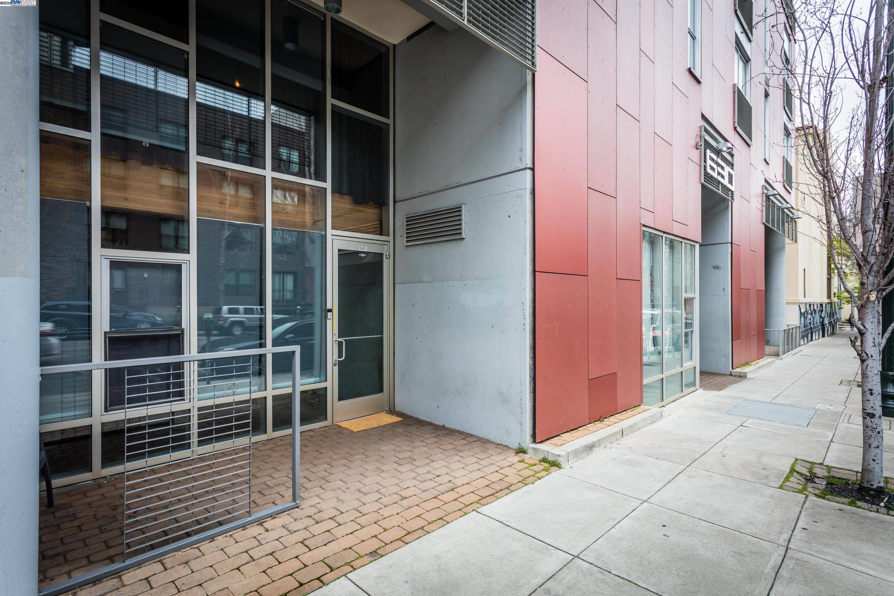 Oakland, CA 94612,630 Thomas L Berkley Way 102