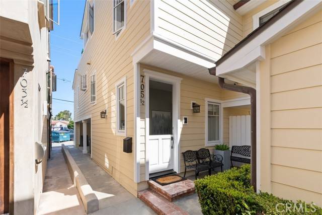 Corona Del Mar, CA 92625,705 1/2 Goldenrod AVE