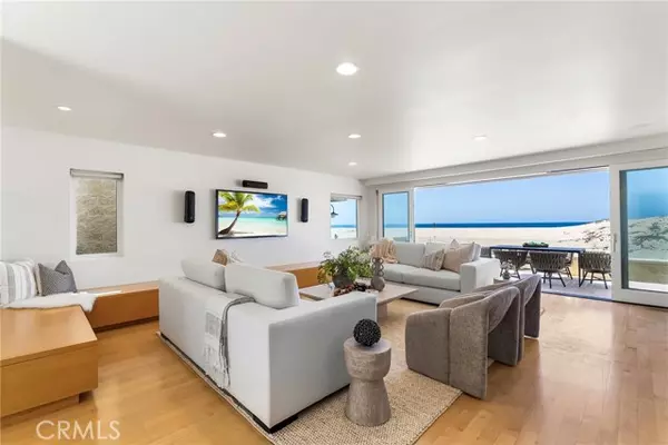 Newport Beach, CA 92661,1554 E Oceanfront