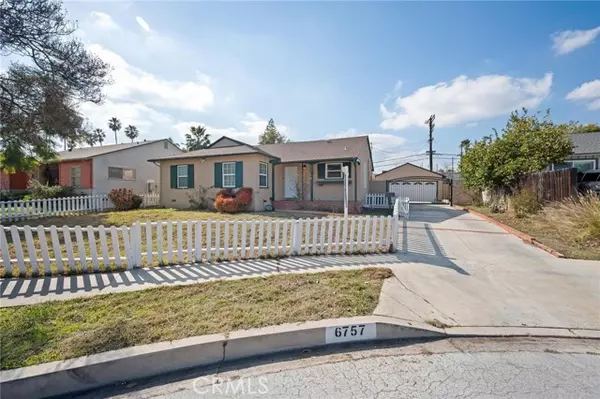 Winnetka, CA 91306,6757 Stephanie PL