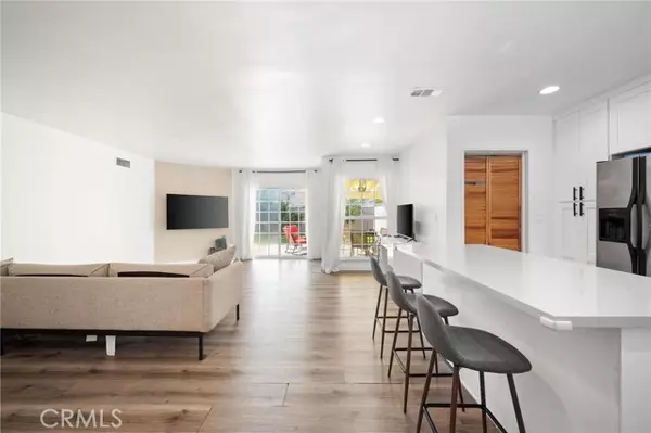 Winnetka, CA 91306,6757 Stephanie PL