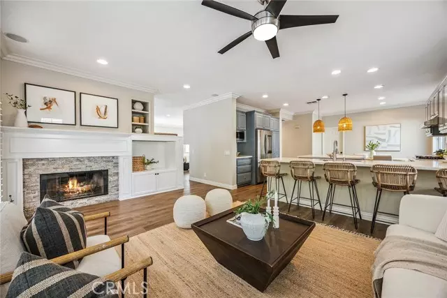 8850 E Cloudview WAY, Anaheim Hills, CA 92808