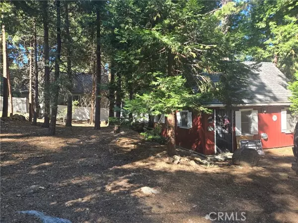 Crestline, CA 92325,25035 Moon DR