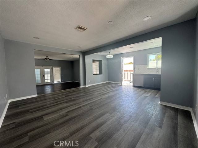 Westminster, CA 92683,14682 Ralph LN