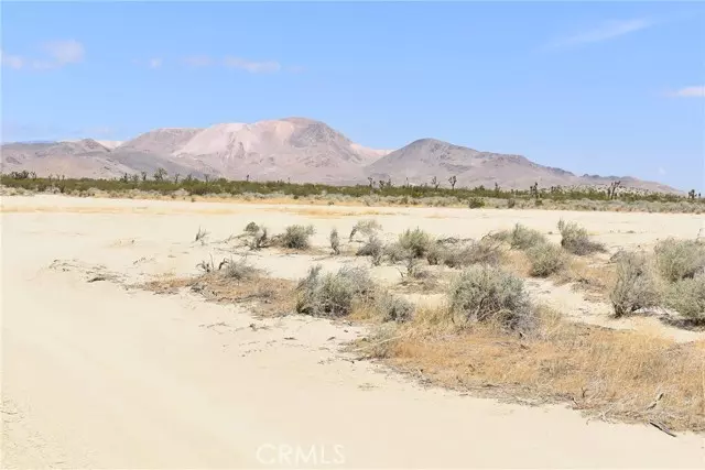 1 Clark St & N/O Champagne Ave, Mojave, CA 93501