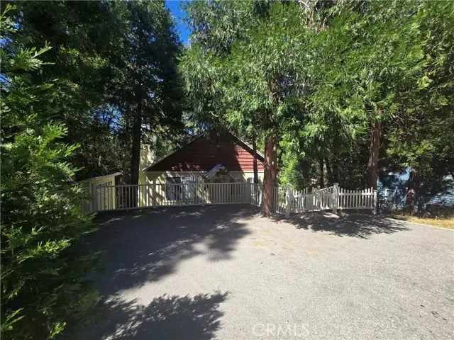 23938 Park LN, Crestline, CA 92325