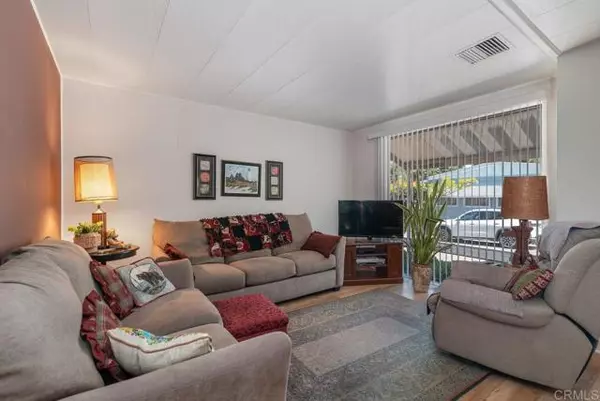 Escondido, CA 92027,2300 E Valley PKWY 235