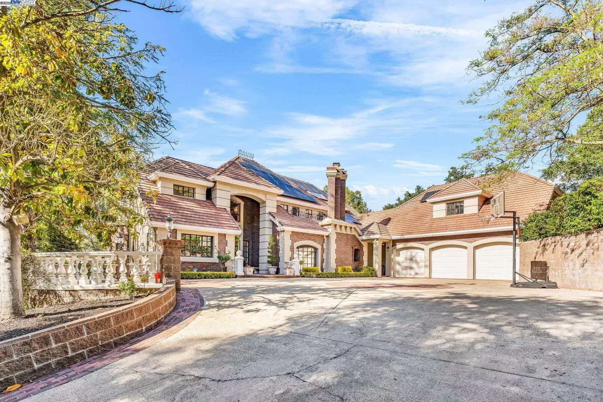 Alamo, CA 94507,219 Valley Oaks Dr