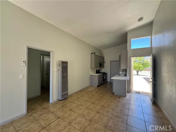 Hesperia, CA 92345,16209 Juniper ST