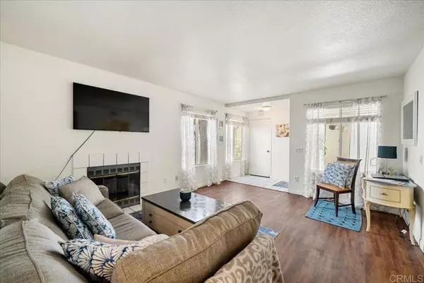 Carlsbad, CA 92009,7394 Altiva PL