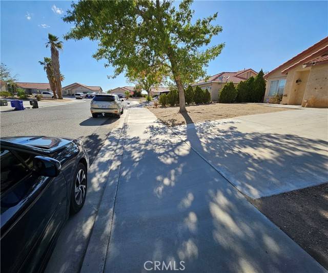 Adelanto, CA 92301,10966 Willow LN