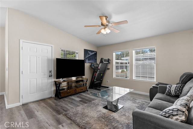 Chatsworth, CA 91311,11401 Topanga Canyon BLD 35