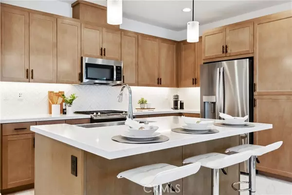 2371 Horseback Rd, Rancho Mission Viejo, CA 92694