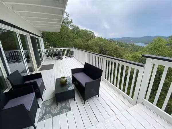 Lake Arrowhead, CA 92352,27547 Alpen DR