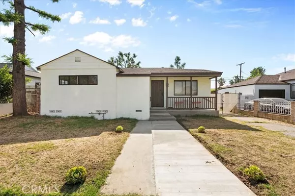8026 Lemona AVE, Panorama City, CA 91402