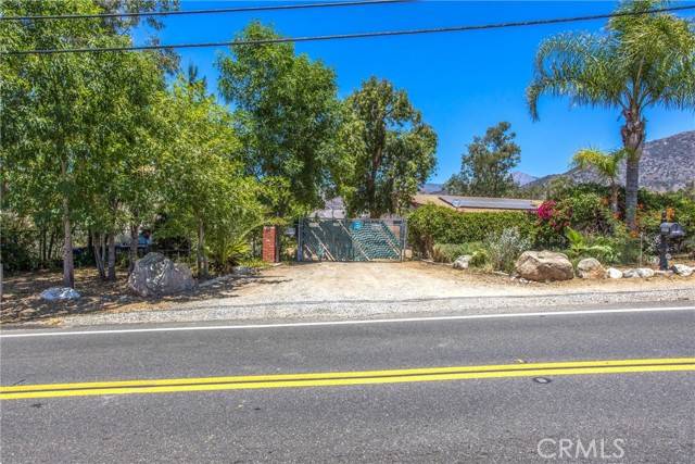 Mentone, CA 92359,32272 Florida AVE