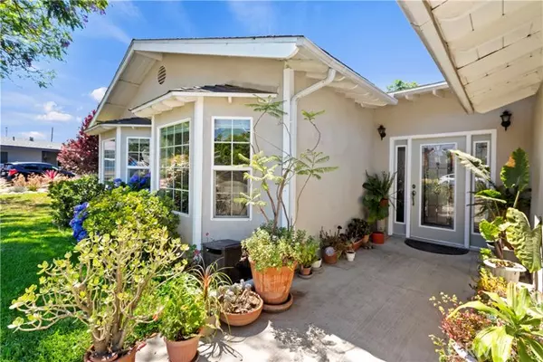 La Verne, CA 91750,2734 Grove ST