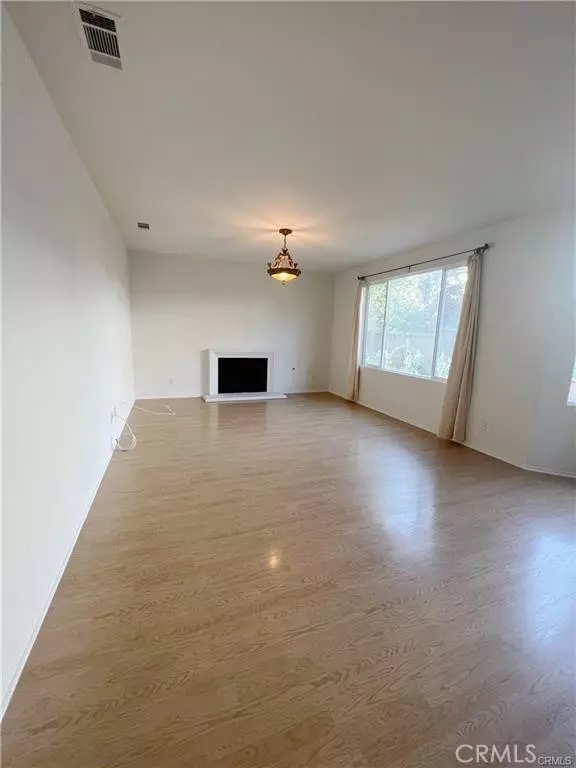 Irvine, CA 92602,11 Iron SPGS