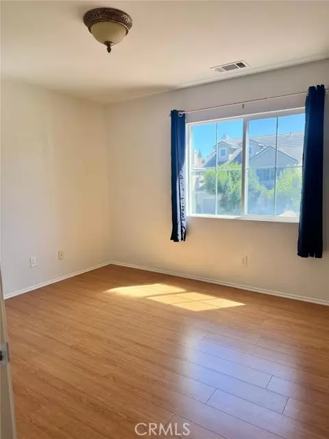 Irvine, CA 92602,11 Iron SPGS