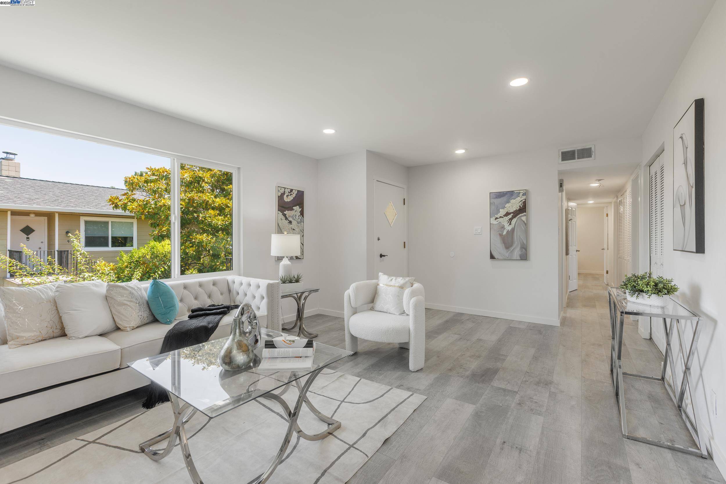 1965 Ascot Dr 6, Moraga, CA 94556