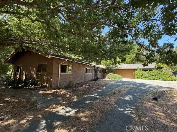 11955 Santa Lucia RD, Atascadero, CA 93422