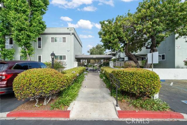 Long Beach, CA 90815,5110 East Atherton Street 57