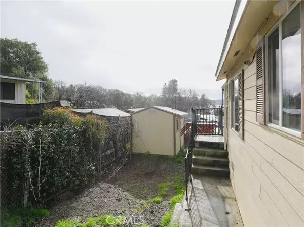 Clearlake Oaks, CA 95423,10015 Terry DR