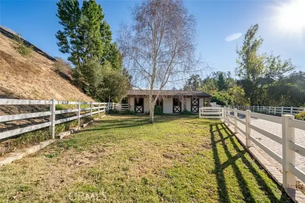 Hidden Hills, CA 91302,5250 Scott Robertson RD