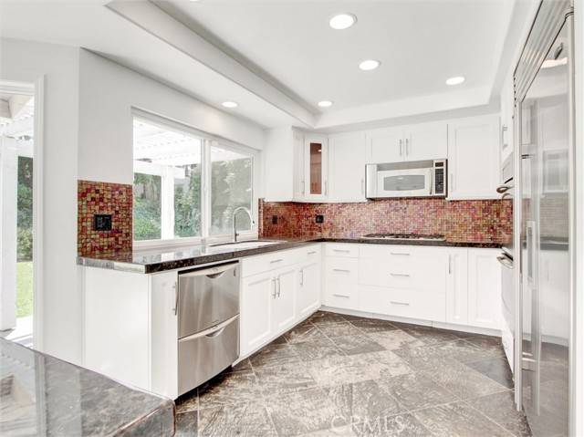 Yorba Linda, CA 92886,20472 Via Marwah
