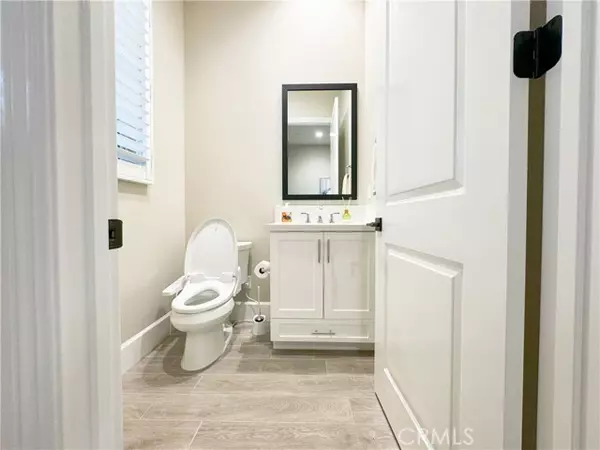 Irvine, CA 92602,63 Pedigree