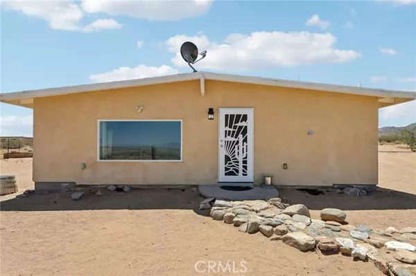 Landers, CA 92285,51474 Mills RD