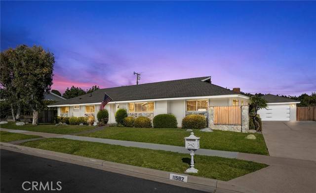 11582 Suburnas WAY, Santa Ana, CA 92705