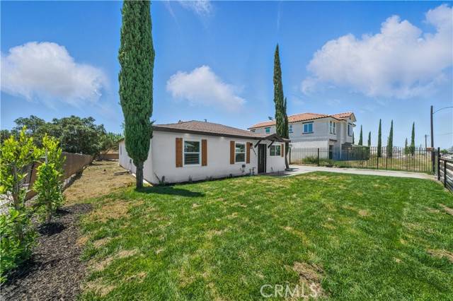 Fontana, CA 92336,15941 Los Cedros AVE